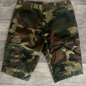 Rothco Men's Green and Brown Cargo Shorts